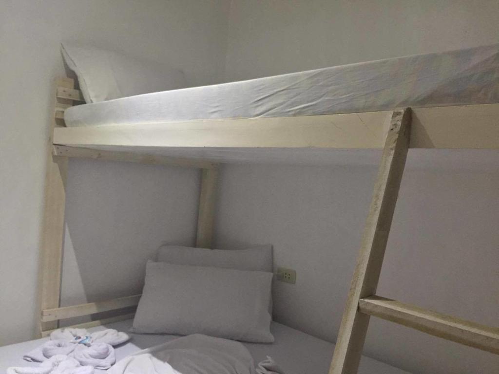 Alexzus Backpackers Travel Lodge El Nido Exterior foto